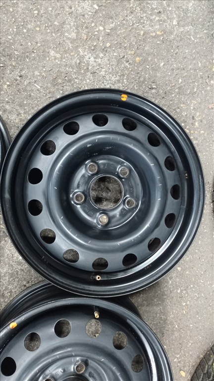  5x114.3 lyukosztású 5,5JJ 15" használt (gyári felni) lemezfelni 4. kép