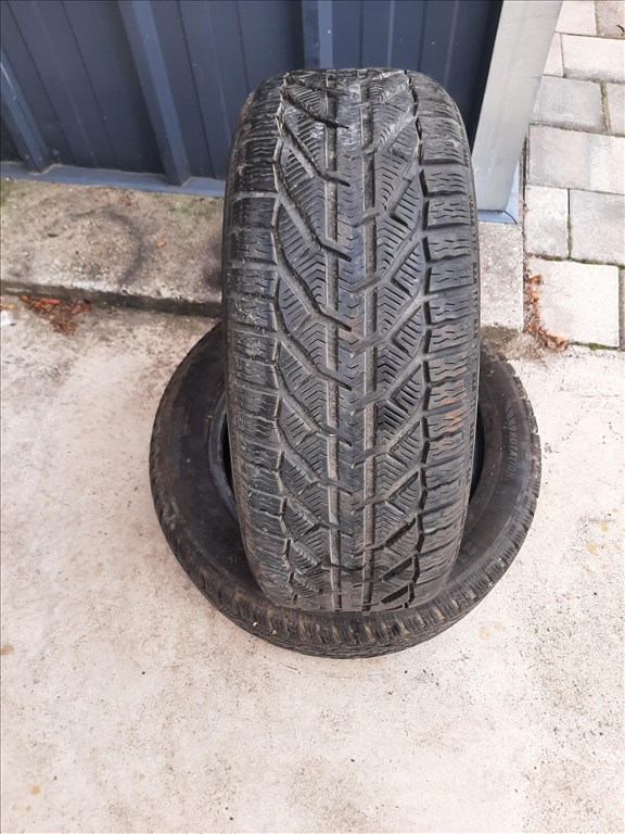 Kormoran téli gumik újszerű állapotban eladók! 06308305906 1. kép