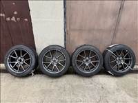 Téli Tesla Model 3 Aero 18 gyári kerék Pirelli Sottozero 3 235/45R18