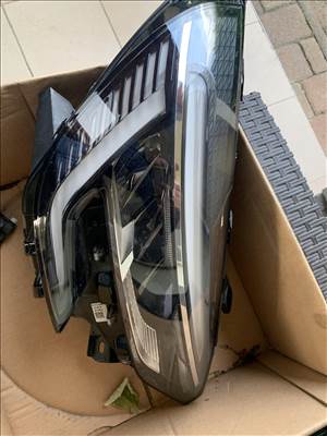 Renault Clio V Jobb oldali led fényszóró lámpa 260107933r