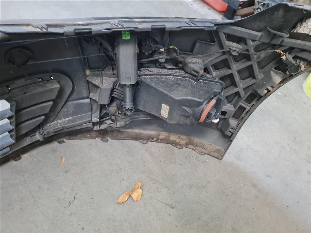 Volkswagen Golf VII első lökhárító LC9X, 6 radaros (25527) 11. kép