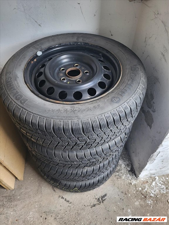  15" használt lemezfelni, rajta 195/65 újszerű Barum téli gumi gumi  1. kép