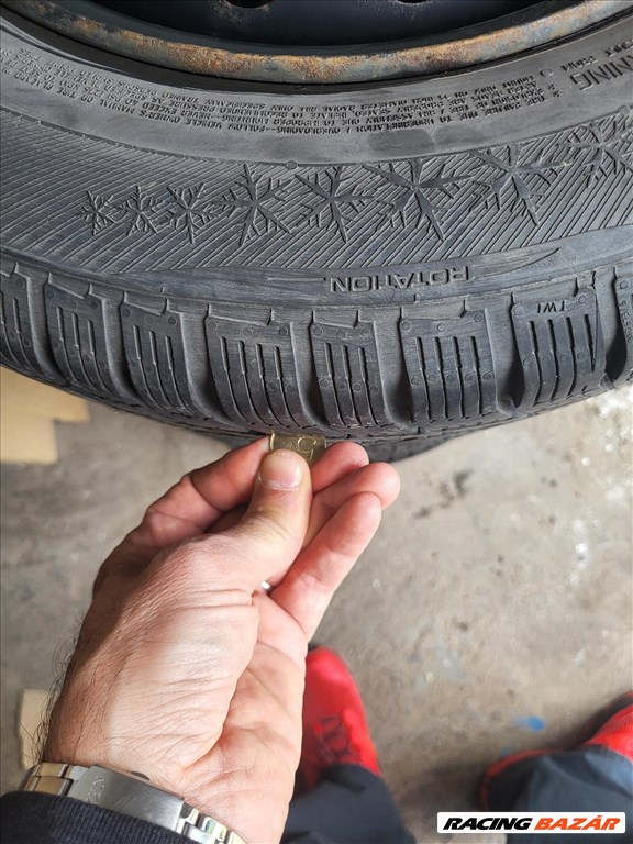  15" használt lemezfelni, rajta 195/65 újszerű Barum téli gumi gumi  4. kép