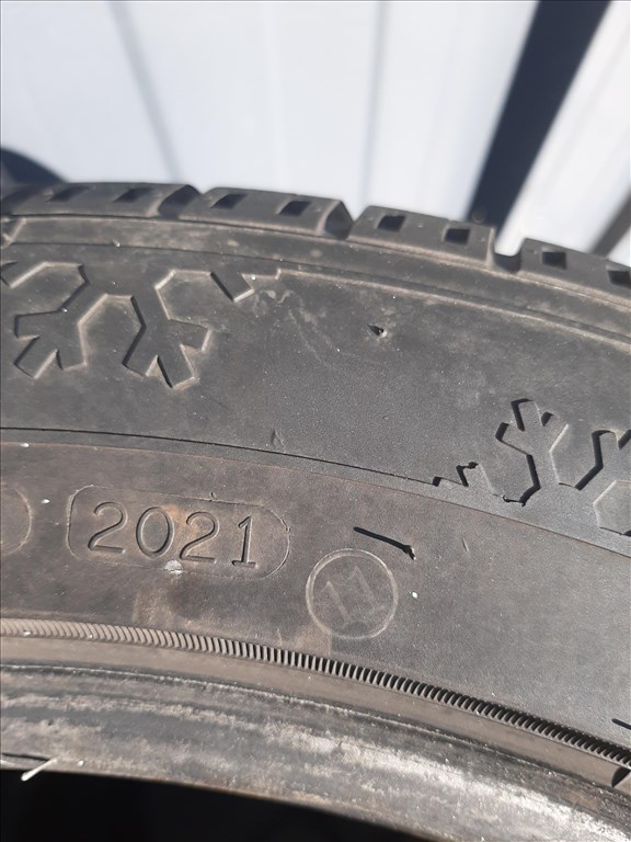 215/55 R17 téli gumik eladók!  4. kép