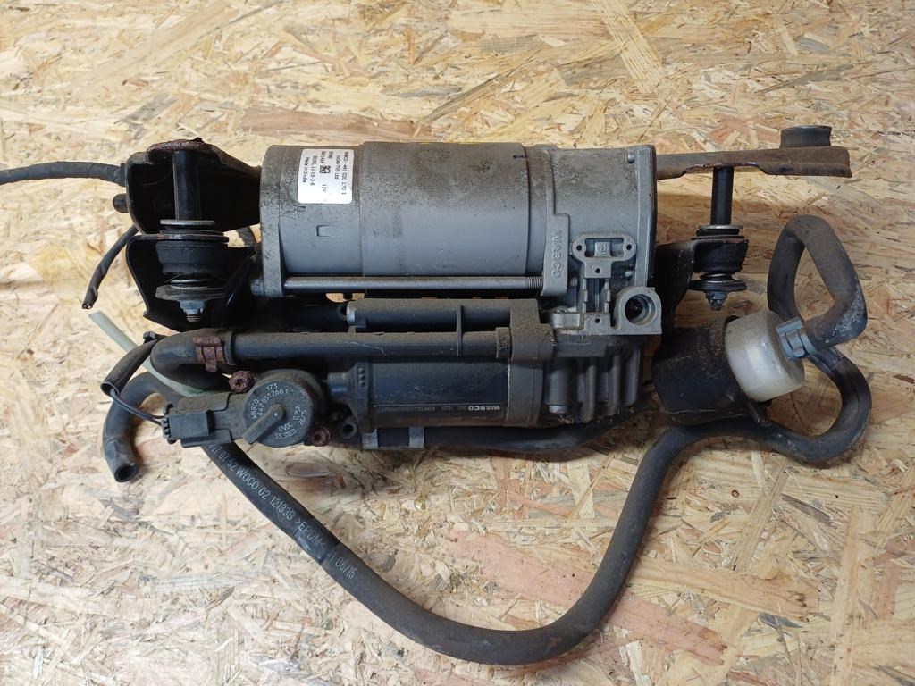 Mercedes E Class W212 (2009-2016) Légrugó Kompresszor   1. kép