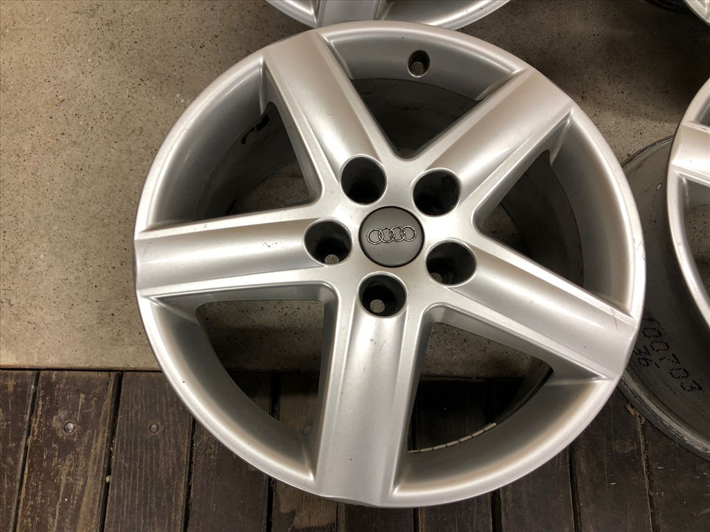 17 colos alufelni gyári Audi S-line 17 col 5x112 2. kép