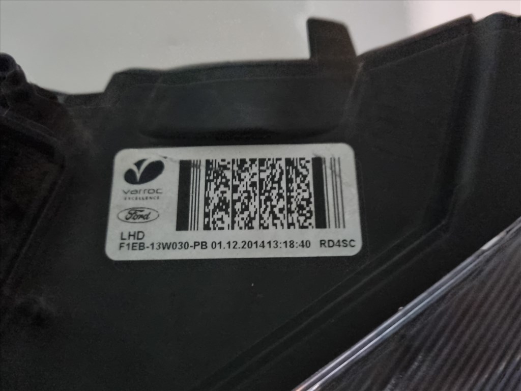Ford Focus Mk3 (2014-2018) Bal első fényszóró F1EB-13W030-PB 2. kép
