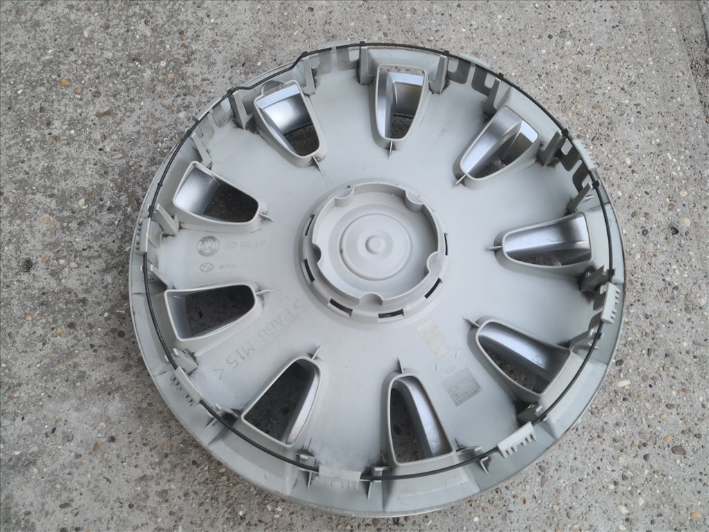 Skoda 15-ös gyári dísztárcsa 2db 3. kép