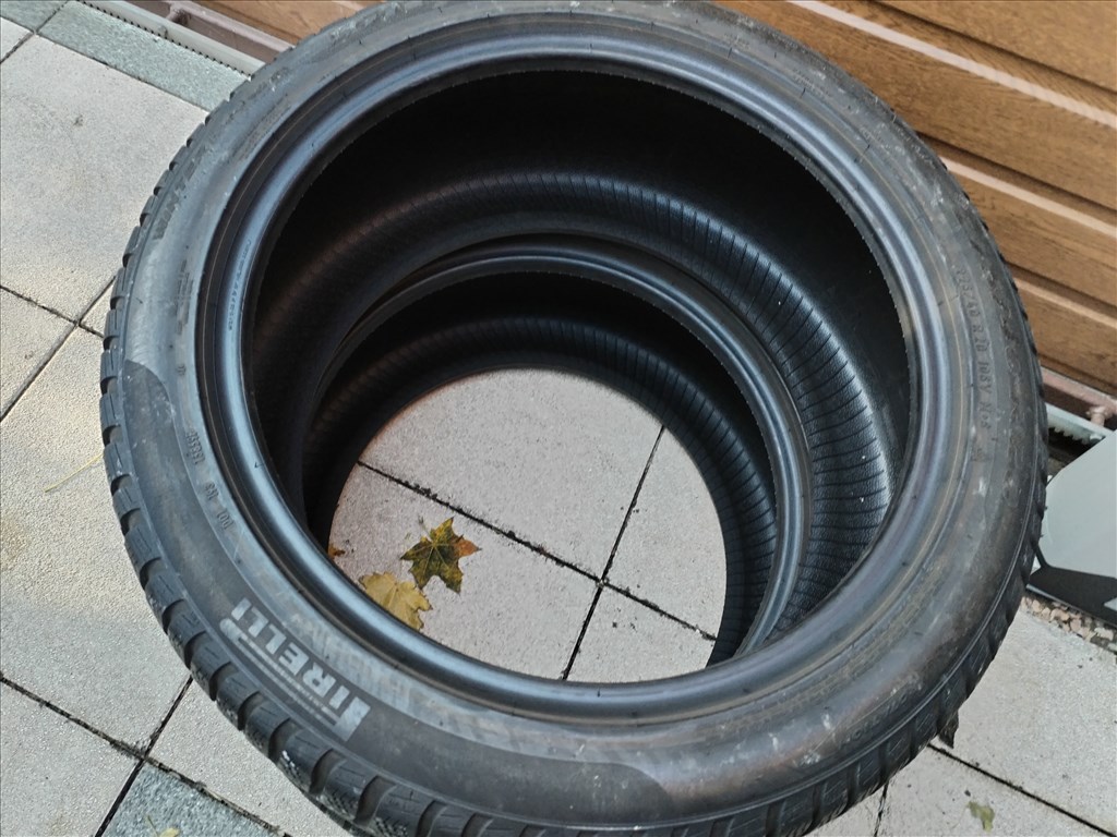  275/4020" használt Pirelli RSC téli gumi 2 db 2. kép