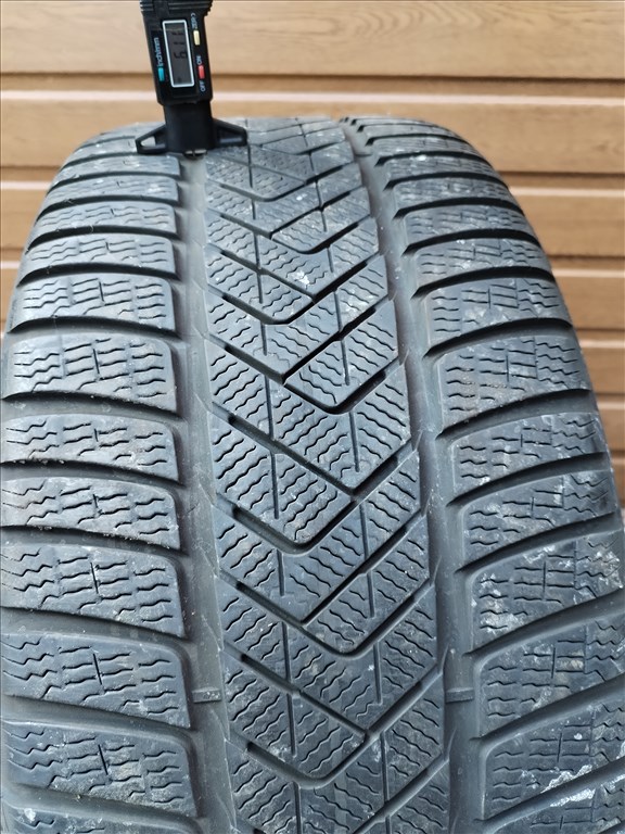  275/4020" használt Pirelli RSC téli gumi 2 db 4. kép