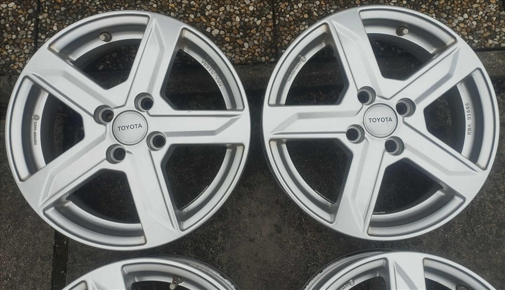 4x100 15 Toyota alufelni r15 " Yaris Aygo Hyundai Kia Suzuki 6. kép