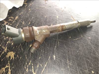 Toyota Auris 1.4D-4D porlasztó  bosch0445110262