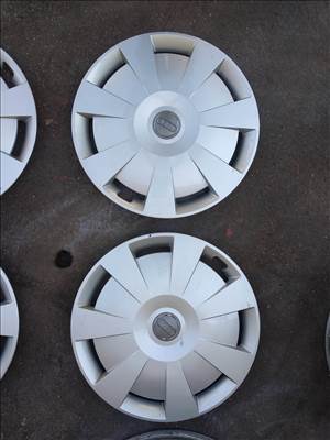 16-os Gyári Audi dísztárcsa 20000ft a 4db /16/