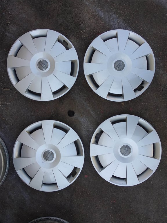 16-os Gyári Audi dísztárcsa 20000ft a 4db /16/ 3. kép