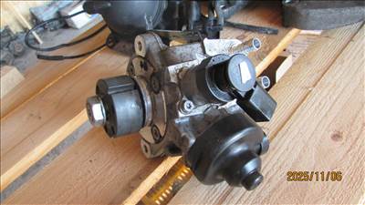 Audi A4 (B8 - 8K) 2.0 TDI quattro Magasnyomású szivattyú  03l130755 044501050