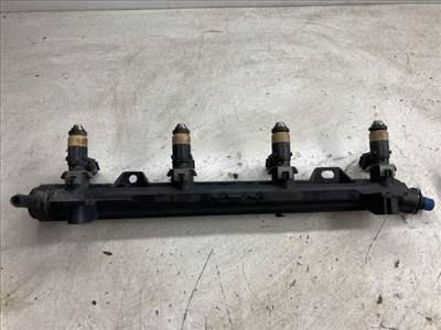 SEAT CORDOBA II Porlasztó Sor / Híd