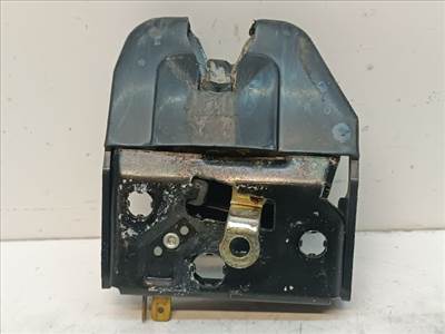 HONDA CIVIC VI Csomagtérajtó Zárszerkezet