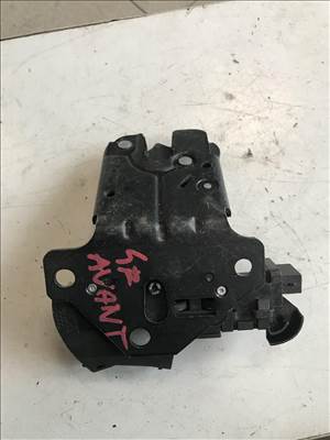 Audi A6 (C6 - 4F) AVANT * csomagtér zár