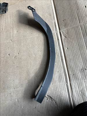 Toyota Yaris Cross (XP210) Bal hátsó kerékív betét 75873-0d010