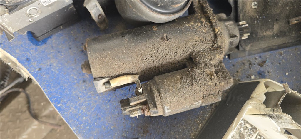 Volkswagen Transporter T5 2.5tdi automata bontott alkatrészei BNZ 13. kép