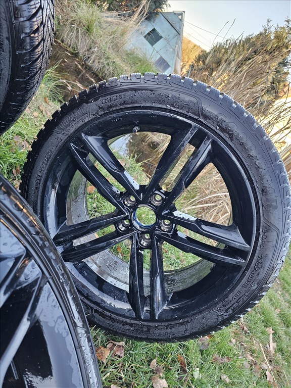  5x112 lyukosztású 18" használt MAM alufelni, rajta 235/45 új Goodyear téli gumi gumi  2. kép
