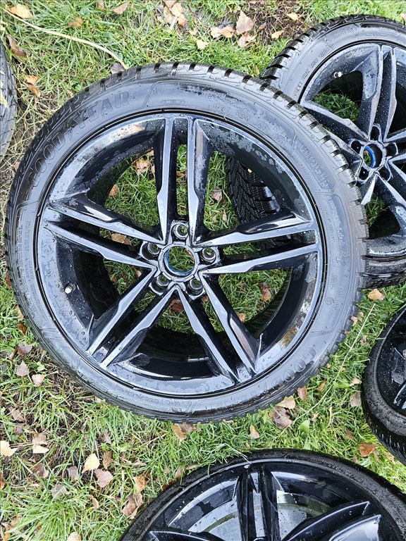  5x112 lyukosztású 18" használt MAM alufelni, rajta 235/45 új Goodyear téli gumi gumi  3. kép