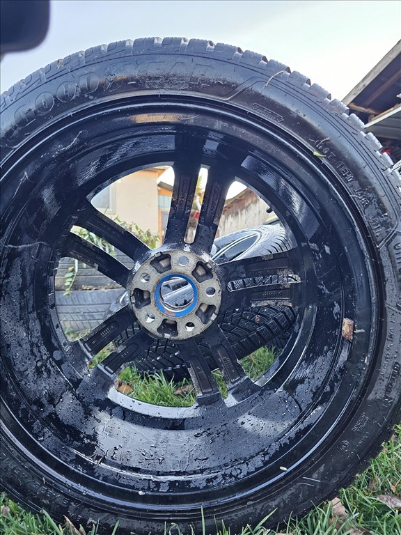  5x112 lyukosztású 18" használt MAM alufelni, rajta 235/45 új Goodyear téli gumi gumi  6. kép