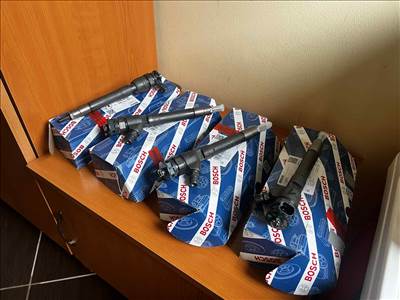 Renault Scénic IV Bosch porlasztó  0445110569