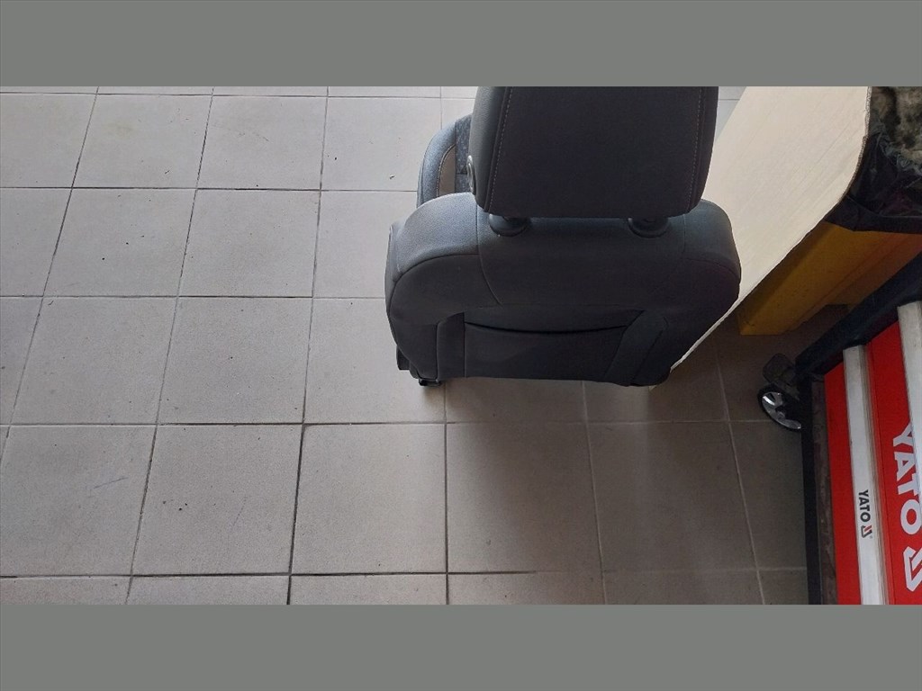 Opel Crossland X Bal első Ülés 7751 ,  2. kép