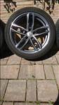  5x112 lyukosztású 17" újszerű alufelni, rajta 225/45 használt Barum nyári gumi gumi 