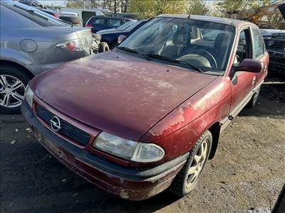 Opel Astra F 1.6 -X16XEL-  bontott alkatrészei