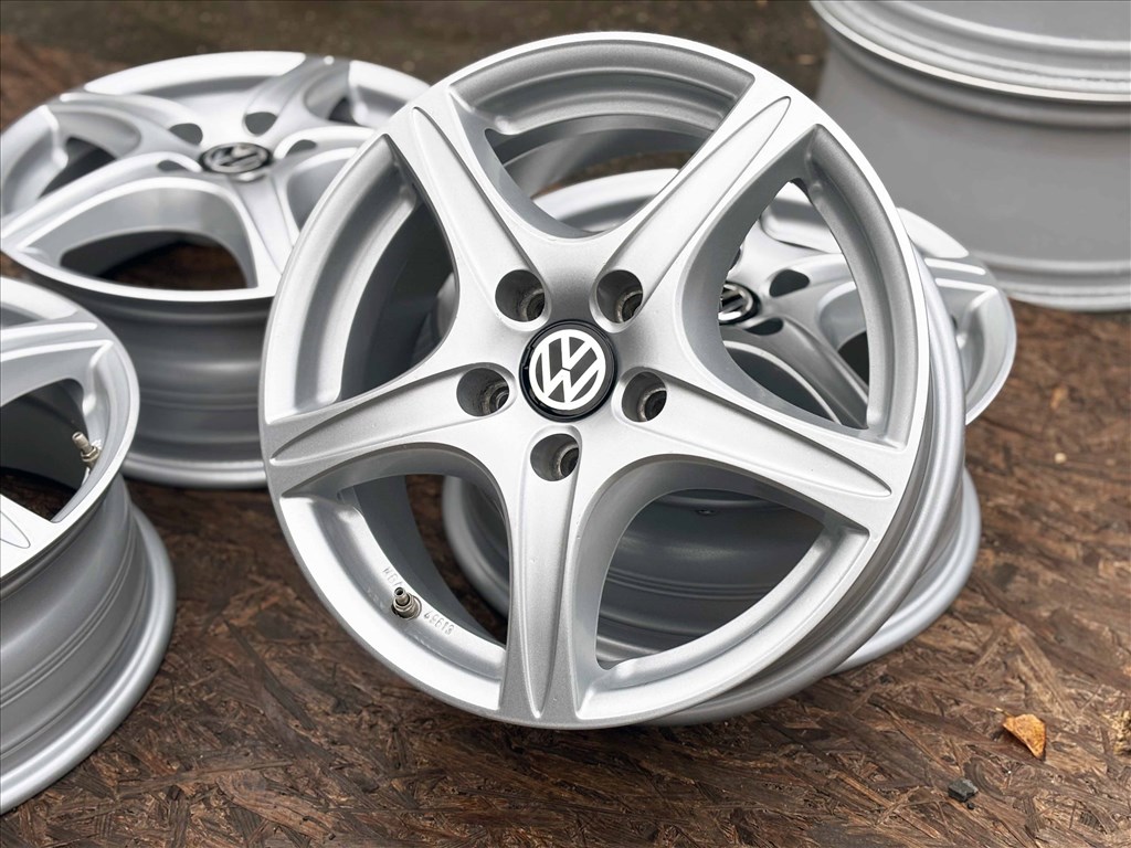 VW Golf 16" 5x112 gyári specifikus alufelni 16 coll Caddy V VI VII 5 6 7. kép