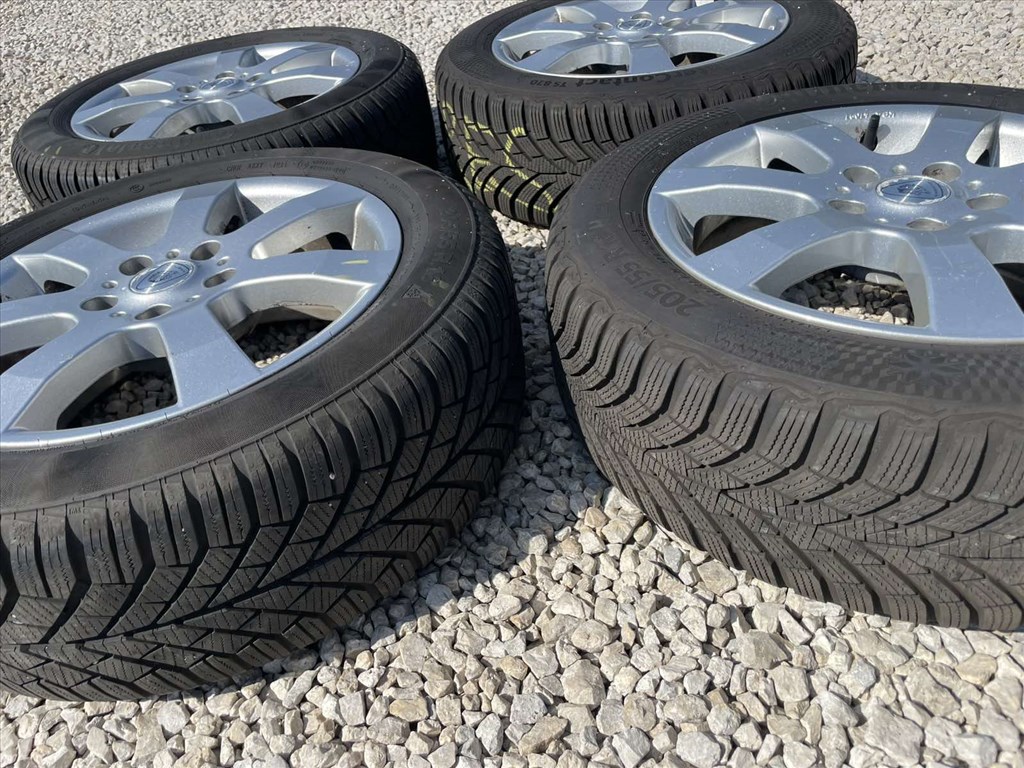  VW Scirocco 5x112 lyukosztású 16" Aluett alufelni, 205/55 Continental téli gumi 7. kép
