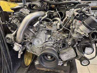 Mercedes GLE 63 AMG, Mercedes S 63 AMG M 157985 hibas 40000 kmes motor m157985