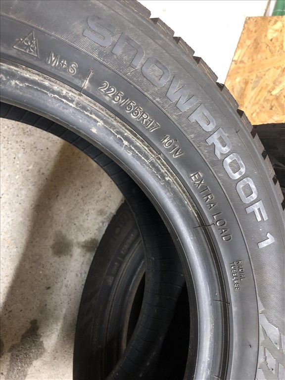 225/55/17 téli gumi Nokian 7mm profil 225 55 17 10. kép