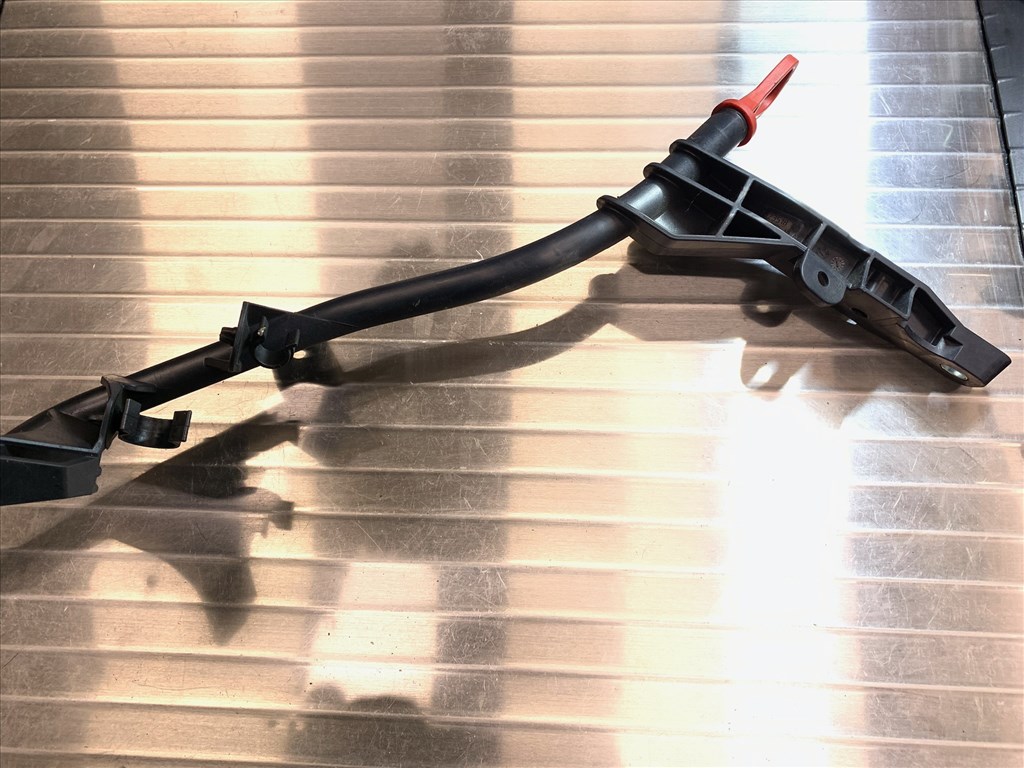 BMW F01, F10, F11, F25 motorolaj nívópálca 11437823522, 7823522 3. kép