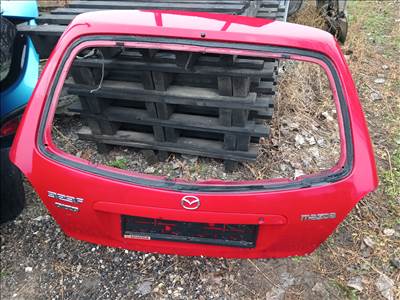 Mazda 323 (BJ) mAZDA 323f bj csomagtérajtó 