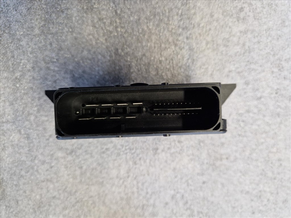 NISSAN QASHQAI (J11) kézifék vezérlőegység  360324ba0a 2. kép