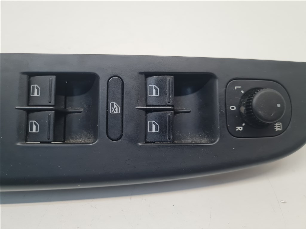 Volkswagen Golf VI kombi bal első ajtóbehúzó ablakemelő- és tükör kapcsolóval (27228) 1k4868049c 1k4959857b 2. kép