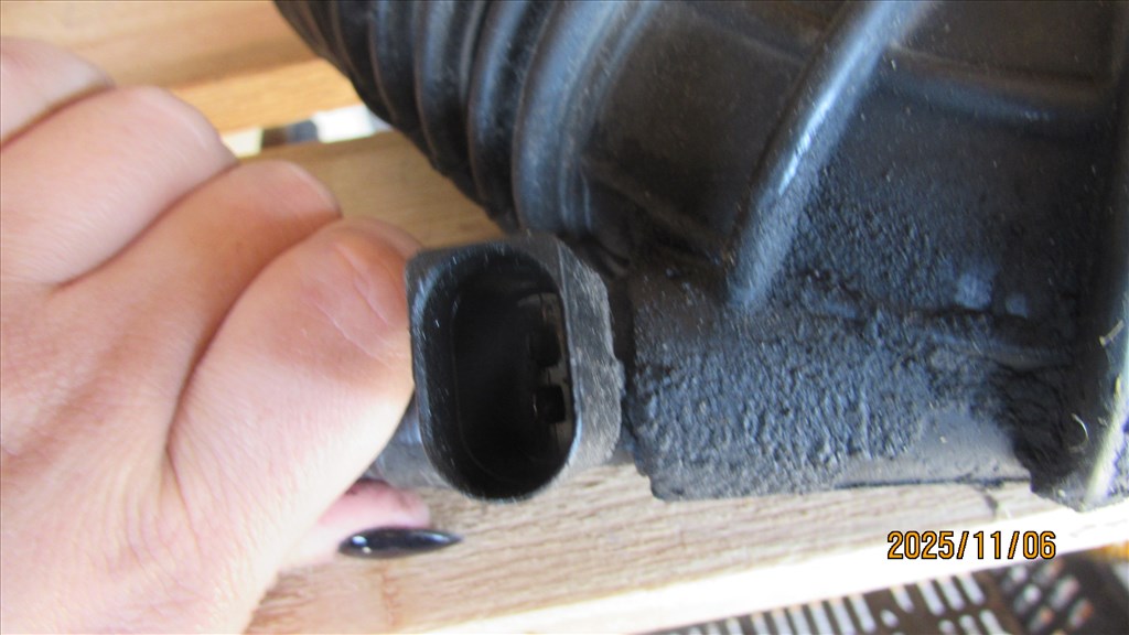 Audi A4 (B8 - 8K) 2.0 TDI quattro Turbócső 2. kép