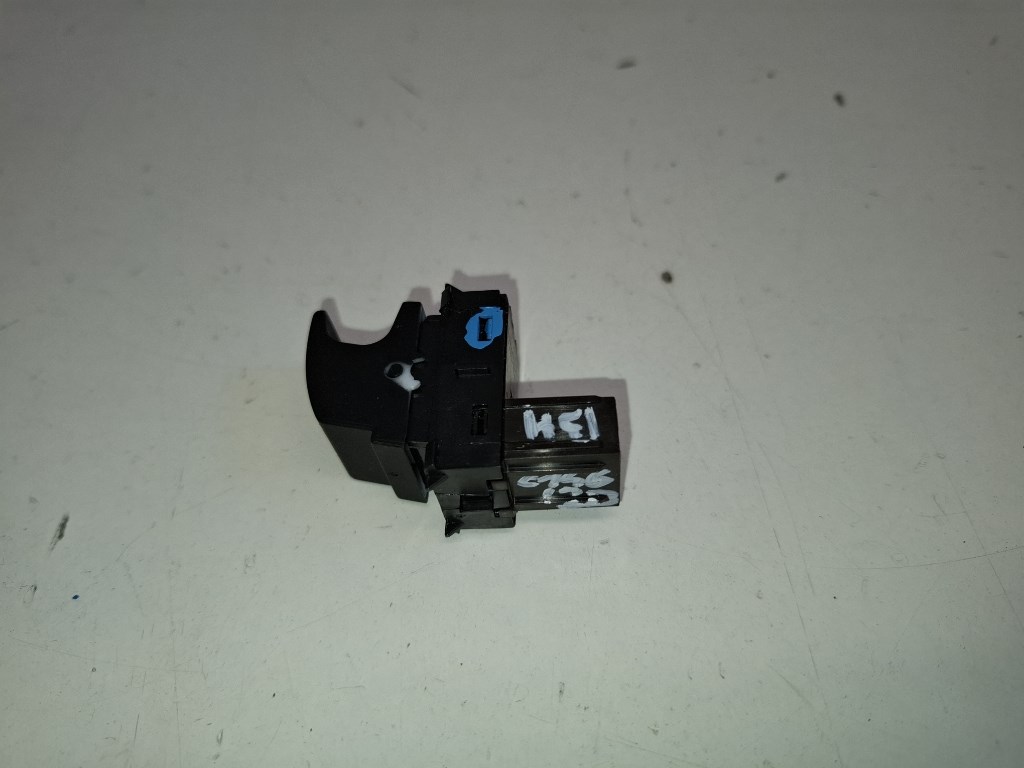 Seat Arona bal hátsó ablakemelõ kapcsoló 5Q0959855P 2. kép