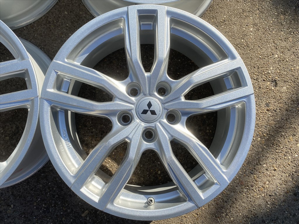 4db gyári 17" Mitsubishi Outlander alufelni. (4165) 2. kép