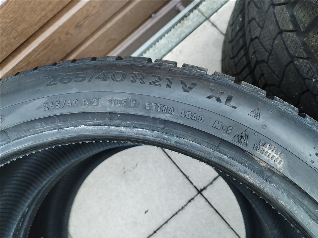 295 35 21 , 265 40 21 contlnental 2széles téli gumi garnitura 7 mm 9. kép