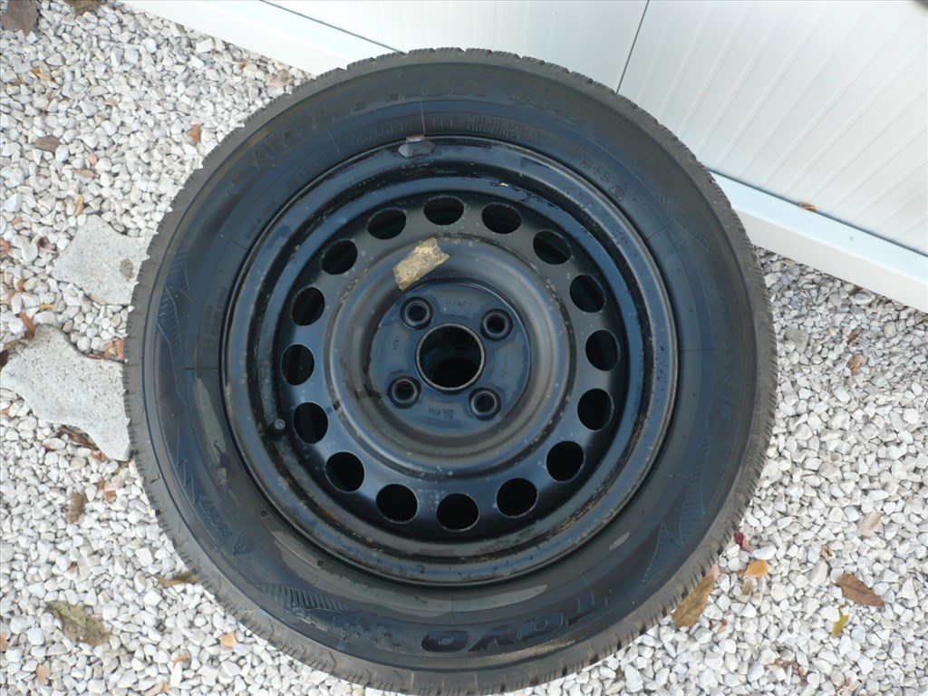  Suzuki Ignis lemezfelni téligumival 5. kép