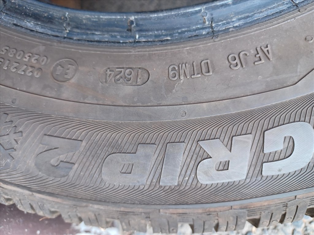  185/7014" újszerű Semperit téli gumi gumi 2. kép