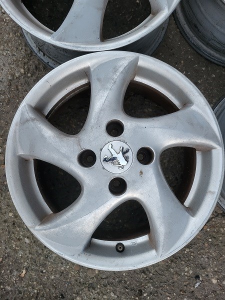  Peugeot 307 6J*15" használt (gyári felni) alufelni 5. kép