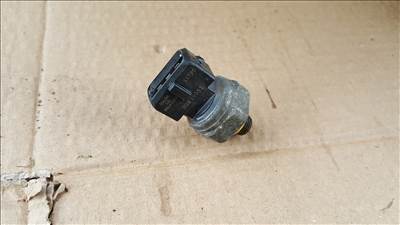 Volvo 30899051 S40 V40 klíma nyomáskapcsoló