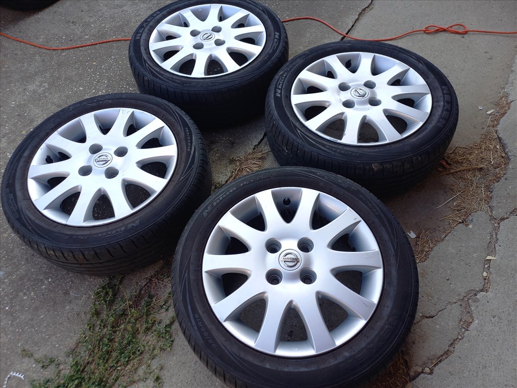 Nissan gyári 16 -os alufelni / felni 4x114.3 1. kép