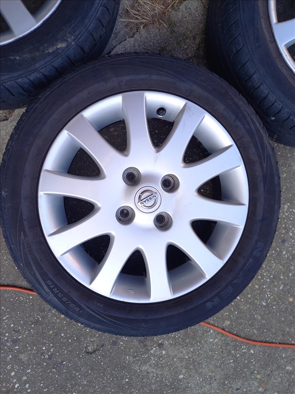 Nissan gyári 16 -os alufelni / felni 4x114.3 5. kép