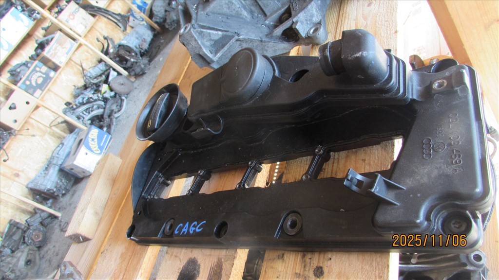 Audi A4 (B8 - 8K) 2.0 TDI quattro szelepfedél 03l103469a 1. kép